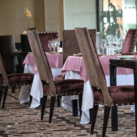 Royal Marang Hotel Phokeng エクステリア 写真 Restaurant